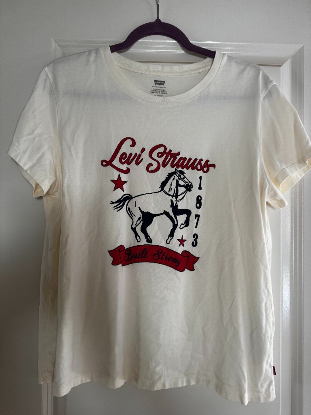 Women's Levi Strauss T-shirt - Size XL
